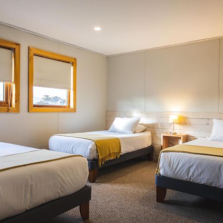 Hotel Fiofio Spa Puerto Williams Exterior photo