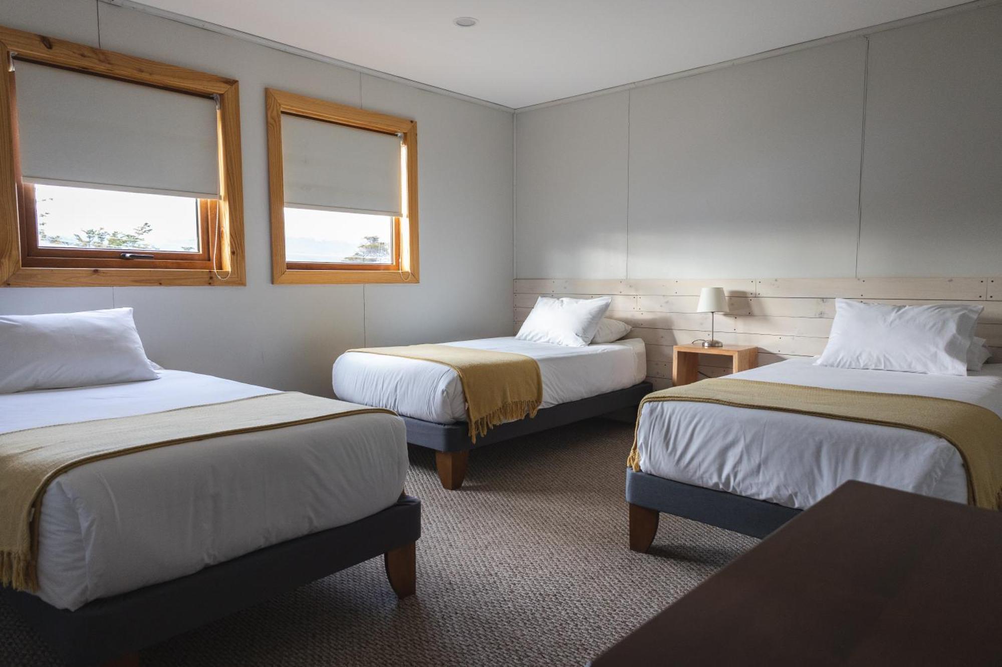 Hotel Fiofio Spa Puerto Williams Exterior photo