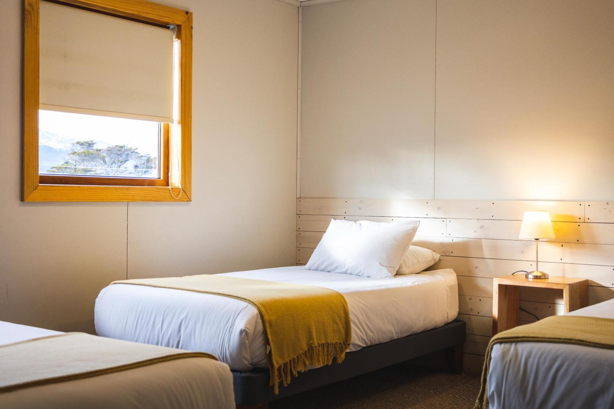 Hotel Fiofio Spa Puerto Williams Exterior photo